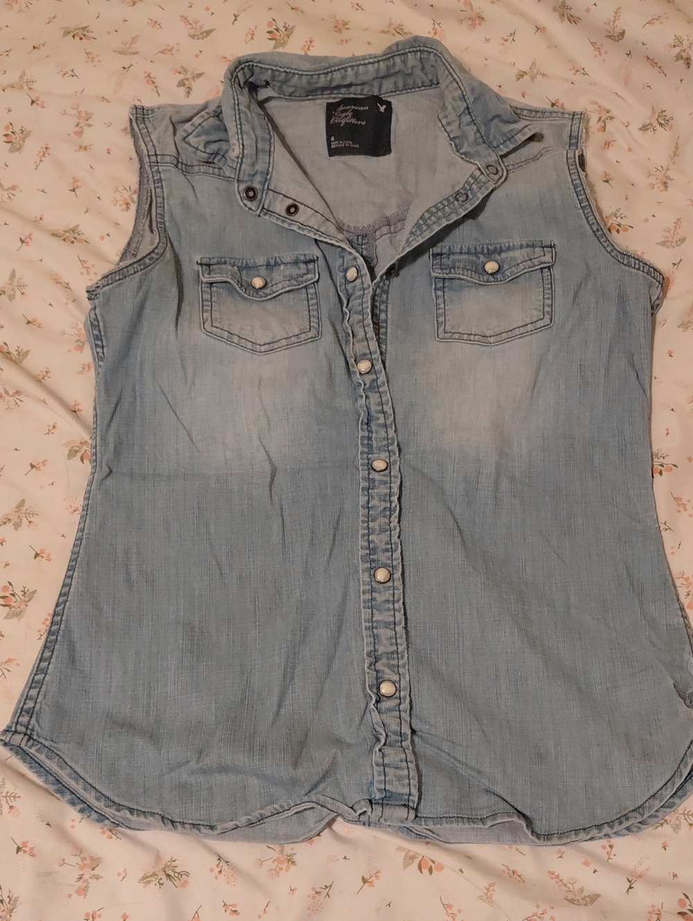 American Eagle Outfitters Light Blue Sleeveless Denim Button-Down Shirt